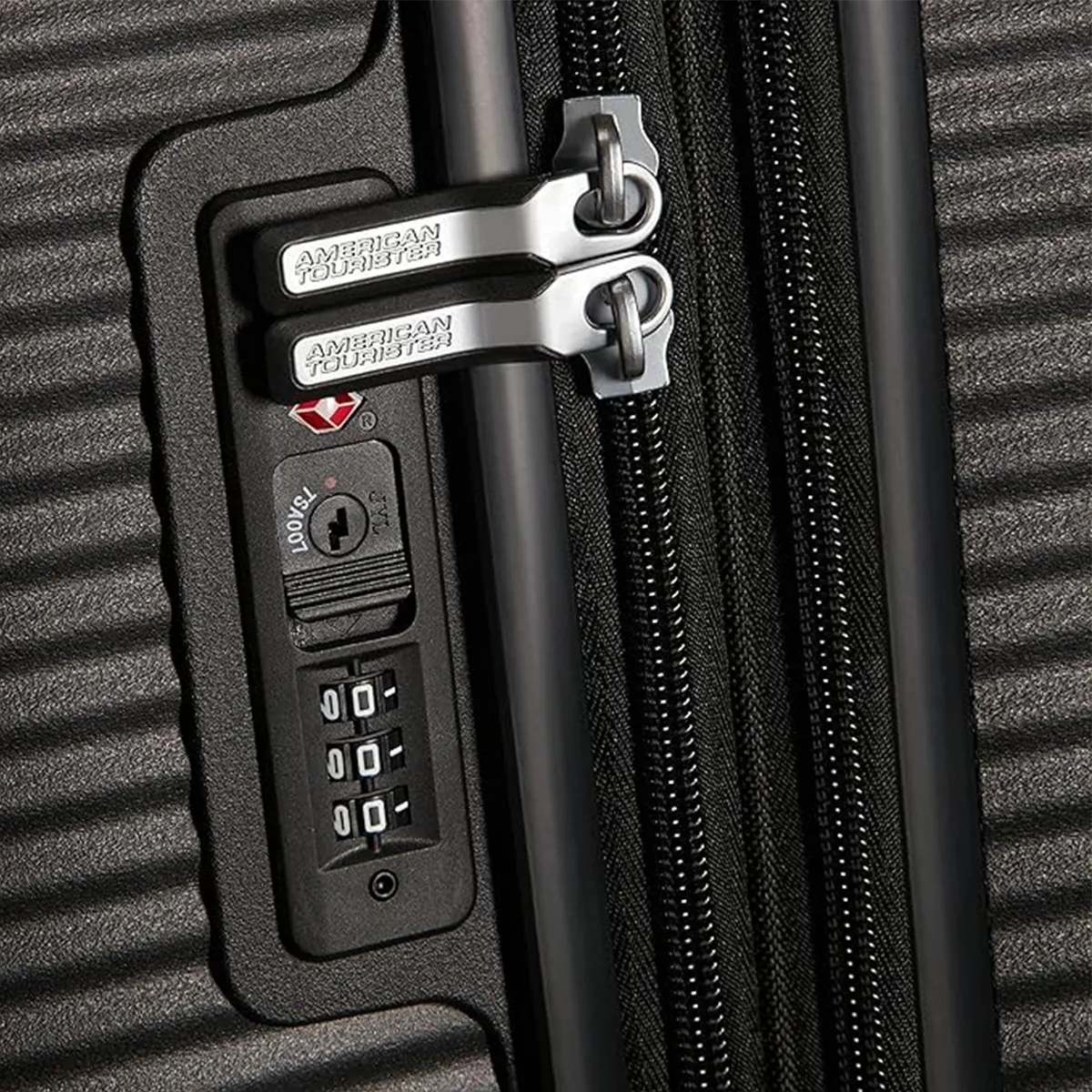 American Tourister Curio