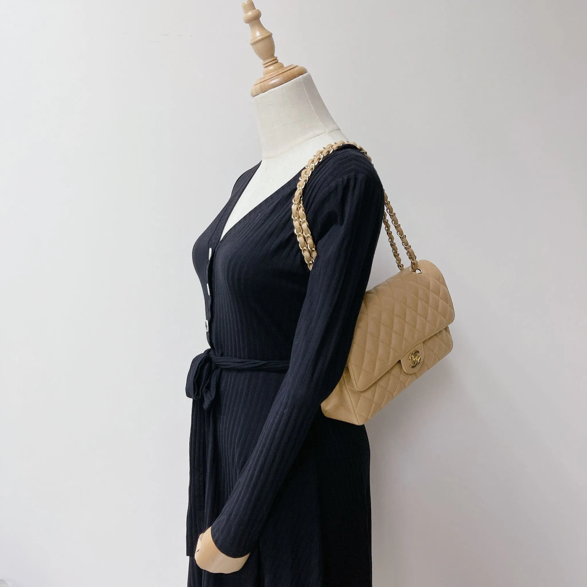 Chanel Vintage Timeless Classic Medium M/L