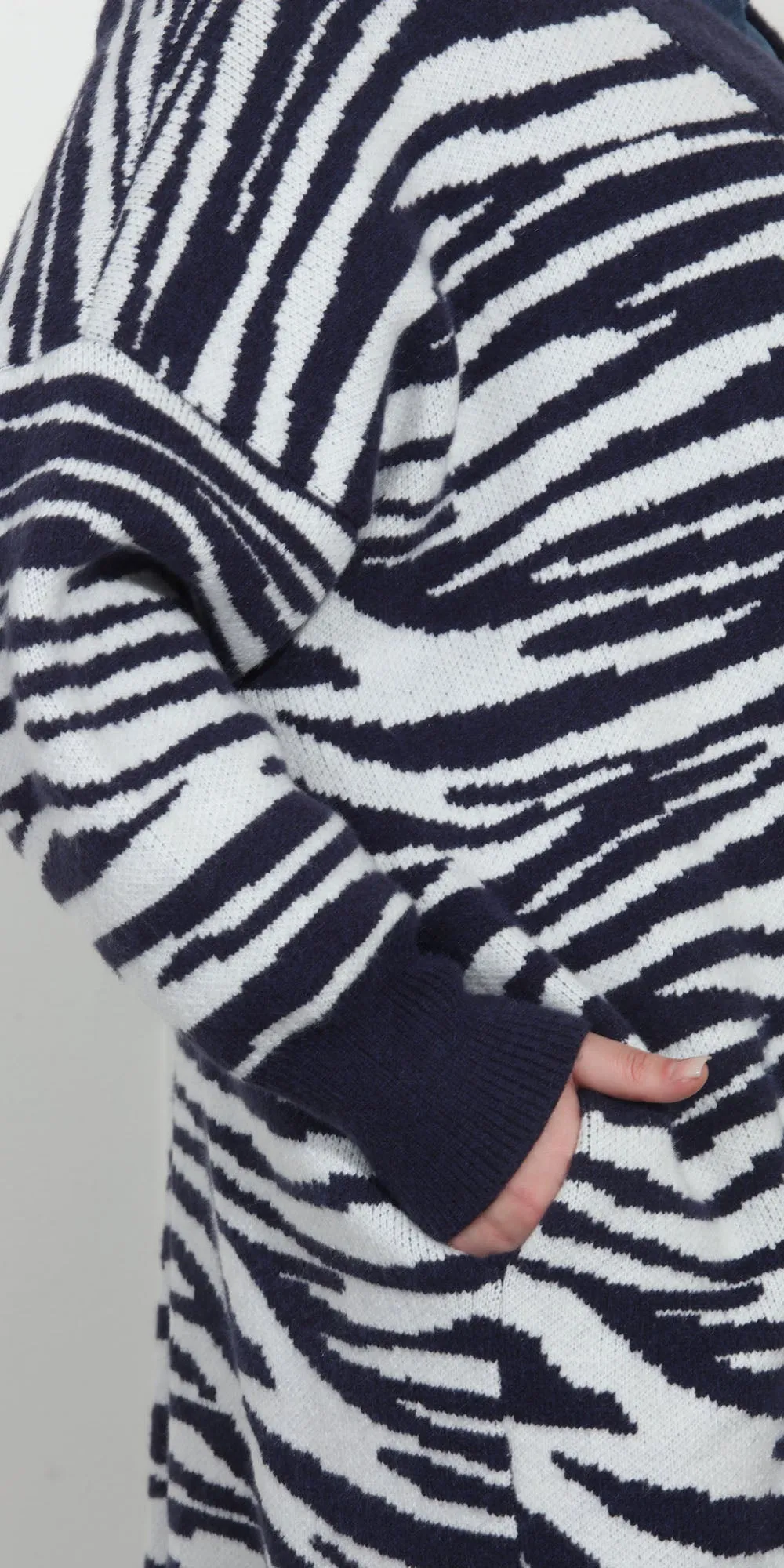 Luxe Moda LM259 - Navy White - Animal Print Knit Coat