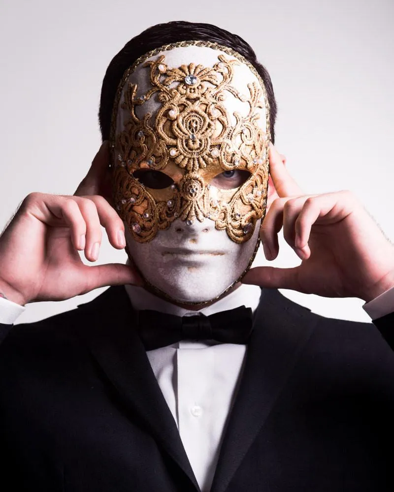 Tom Cruise 'Eyes Wide Shut' Gold